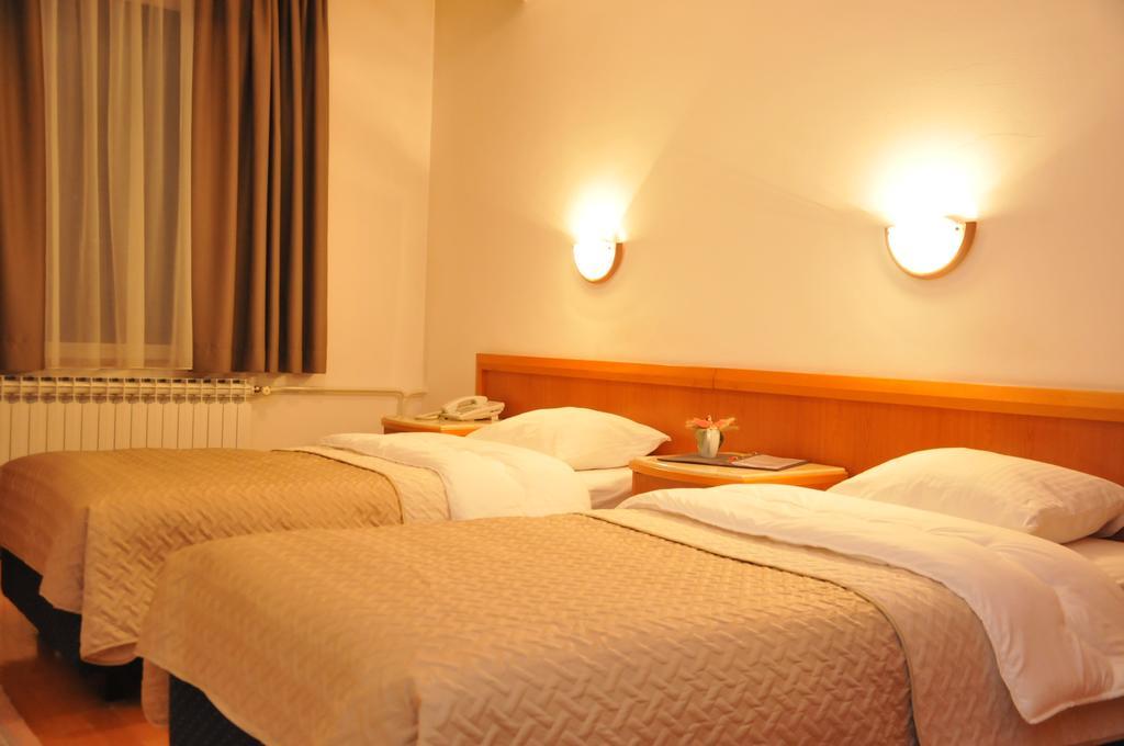 Hotel Terex Naselje Starosjedilaca Extérieur photo